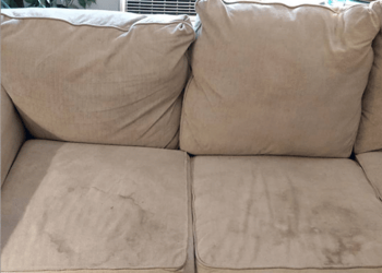 Nämä 5 vinkkiä auttavat poistamaan itsepintaiset tahrat sohvasta ja matosta.